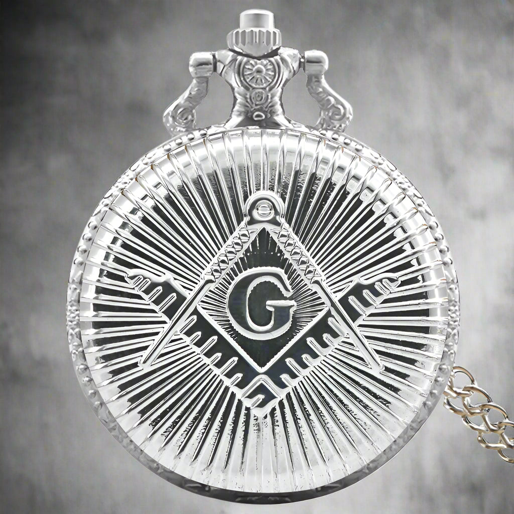 Freemason Bronze Pocket Bracelet Watch featuring a striking design and casual style, perfect for any occasion.